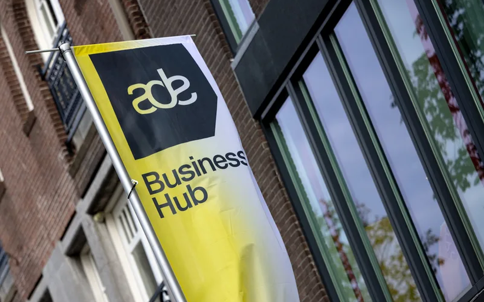 business-hub-ade-png.png